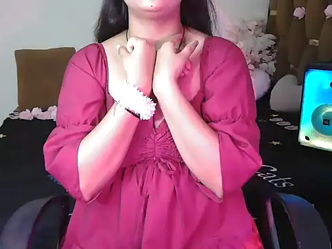 Snapshot of megancatluna chatting on September 21, 7:07 am megancatluna online show from September 21, 7:07 am