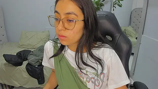 lucelly 15 online show from March 9, 11:46 am