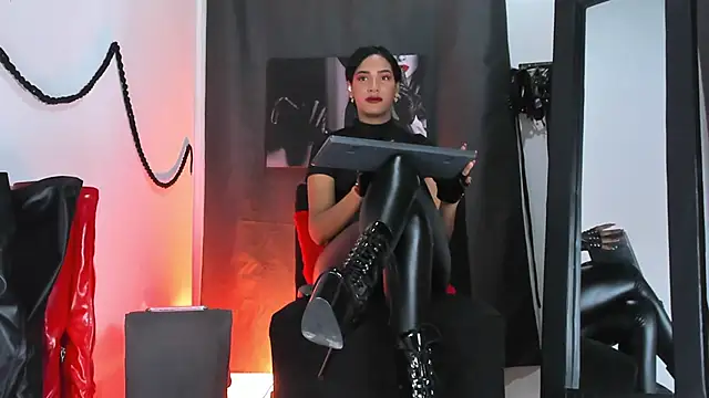 Aleshkastone online show from October 31, 1:07 am