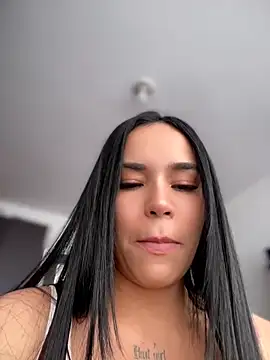 Naatalia online show from June 7, 8:59 pm