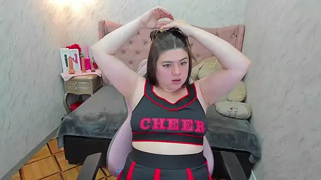 Lianngrace online show from April 24, 3:48 pm