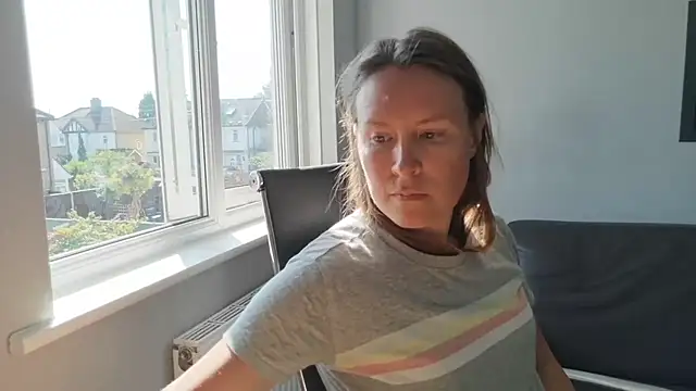 eatmypie69 online show from July 8, 8:16 am