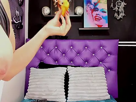 angellyhorny online show from June 1, 3:47 pm