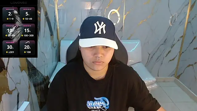 melany rouse18 online show from April 28, 1:25 am