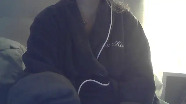 Snapshot of sizha6 chatting on September 11, 7:42 am sizha6 online show from September 11, 7:42 am