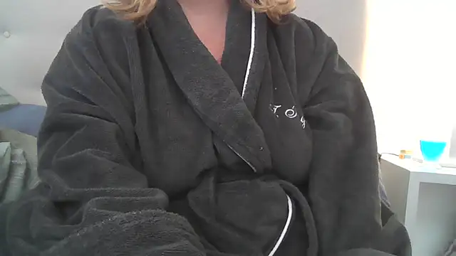 Snapshot of sizha6 chatting on September 30, 9:37 am sizha6 online show from September 30, 9:37 am