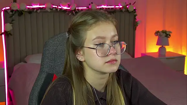 EveMundie online show from October 16, 12:30 pm