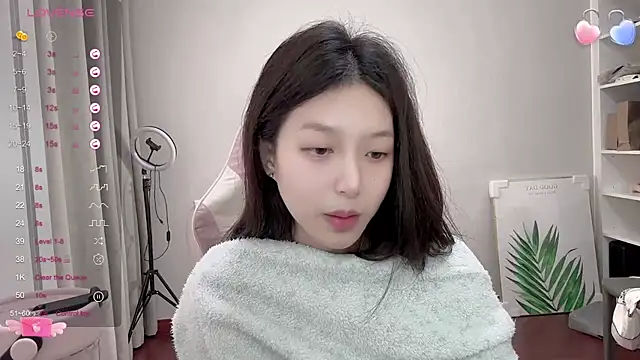 Snapshot of YaYa-521 chatting on September 24, 3:33 pm YaYa-521 online show from September 24, 3:33 pm