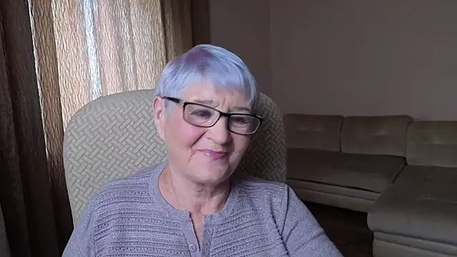 Snapshot of Sandra_Snowflake chatting on September 17, 11:30 am Sandra Snowflake online show from September 17, 11:30 am