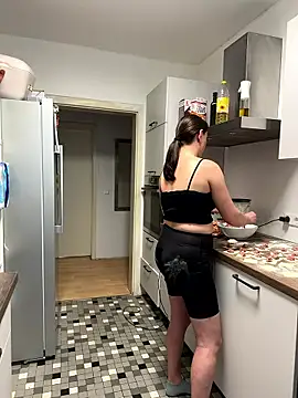 AvaFlowers6 online show from January 18, 10:55 am