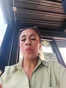 Coeur de luxure online show from November 18, 6:31 pm