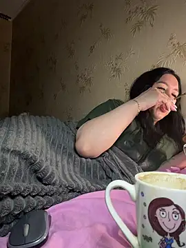 Naughtbaby 2025 online show from April 22, 2:52 am