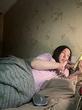 Naughtbaby 2025 online show from October 24, 4:30 am