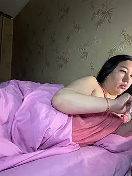 Naughtbaby 2025 online show from April 20, 11:52 pm