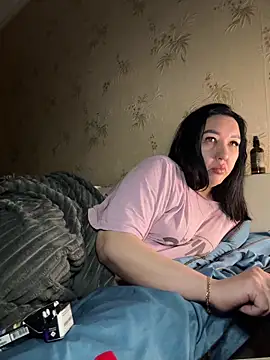 Naughtbaby 2025 online show from December 3, 3:31 am