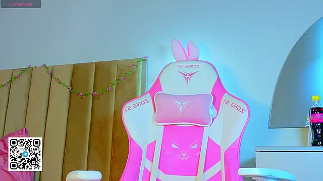 millypopa online show from April 29, 9:01 am