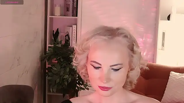 Sandra Kind online show from November 15, 5:08 am