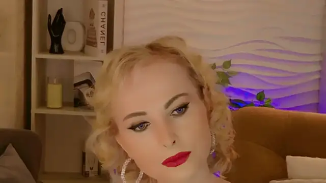 Sandra Kind online show from April 26, 5:49 am