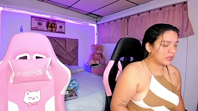 Cristal Smith20 online show from June 11, 12:02 pm