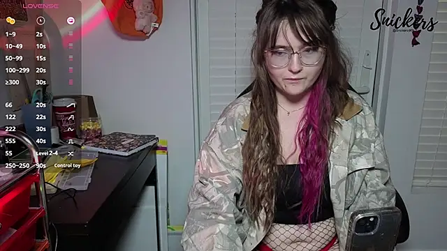 Snickerdoodles69 online show from November 23, 6:27 am