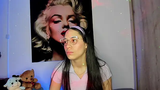 TANIA 06 online show from October 30, 1:45 pm