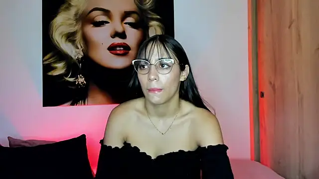 Snapshot of TANIA_06 chatting on September 17, 1:31 pm TANIA 06 online show from September 17, 1:31 pm