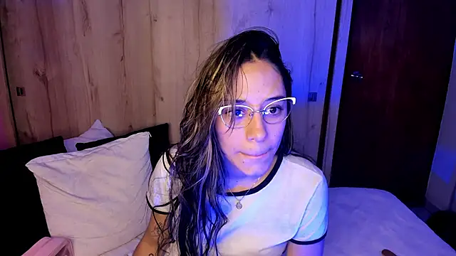 TANIA 06 online show from April 25, 1:14 pm