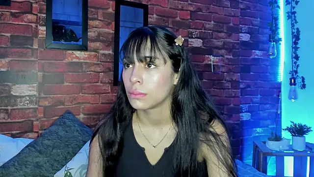 Snapshot of TANIA_06 chatting on September 12, 1:40 pm TANIA 06 online show from September 12, 1:40 pm
