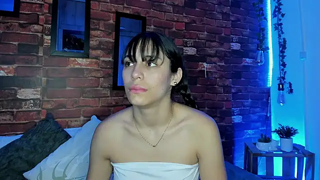 Snapshot of TANIA_06 chatting on September 14, 1:42 pm TANIA 06 online show from September 14, 1:42 pm