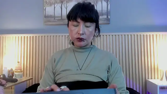 lilith catt online show from September 22, 6:28 pm