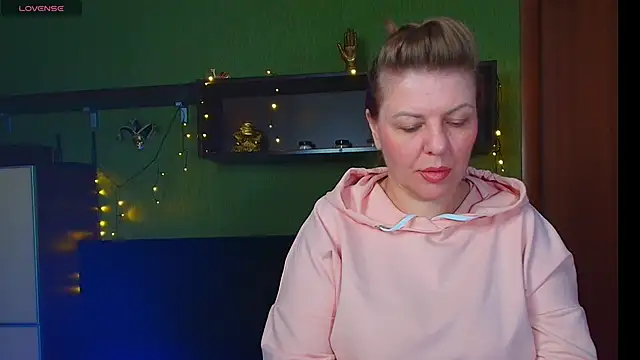 VeronikawGold online show from April 23, 8:00 pm