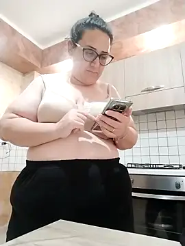 Dolcecurvy online show from July 25, 2:24 pm