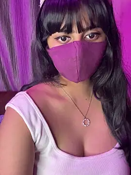 Dishasarmaa05 online show from December 18, 4:34 pm