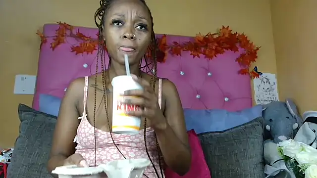 xxTatiannaxx online show from April 27, 10:29 pm