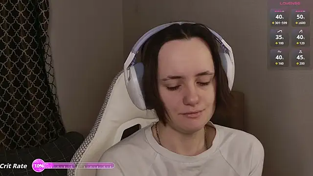 Luna Loveee online show from March 25, 4:06 am