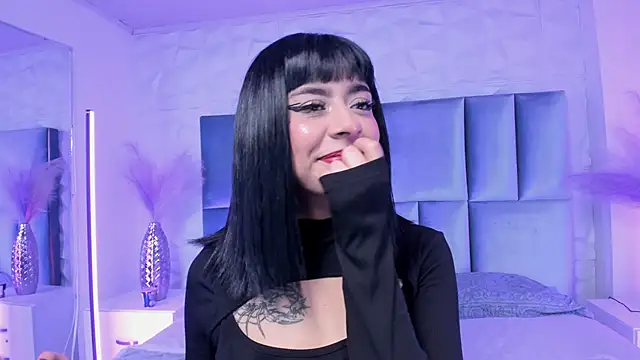 Selene bennet online show from April 24, 3:42 am