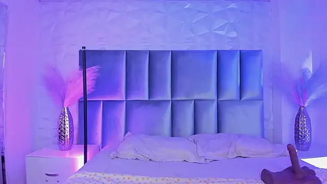 Selene bennet online show from March 26, 3:52 am