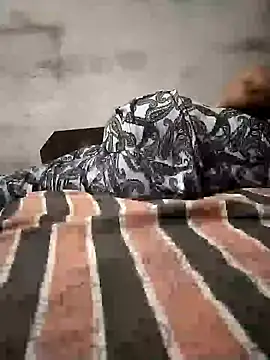 sharnjit299 online show from September 30, 5:18 pm