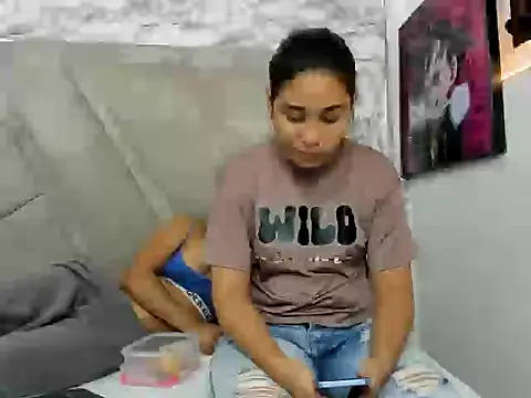 Snapshot of ElizaAndQuisha chatting on September 30, 12:55 pm ElizaAndQuisha online show from September 30, 12:55 pm