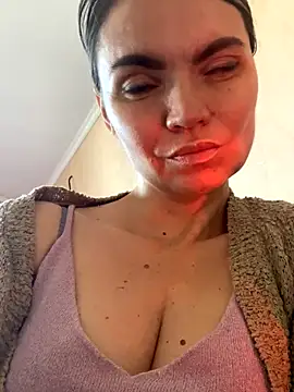 Snapshot of Ella_Pearlie chatting on October 2, 10:31 am Ella Pearlie online show from October 2, 10:31 am