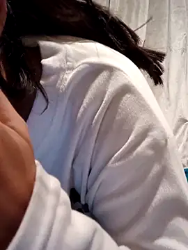 Sexlove1xo online show from April 27, 7:49 am