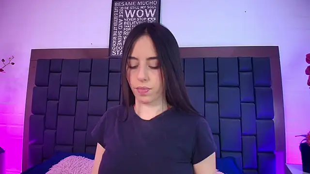 Snapshot of Lexi_Howard_ chatting on September 21, 1:43 pm Lexi Howard  online show from September 21, 1:43 pm