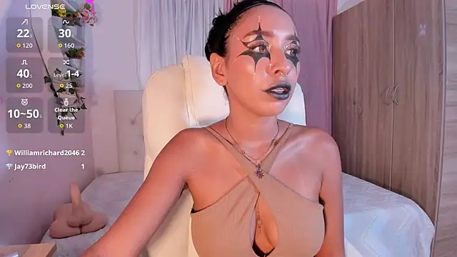 Snapshot of Emma_lorense22 chatting on October 10, 8:03 pm Emma lorense22 online show from October 10, 8:03 pm