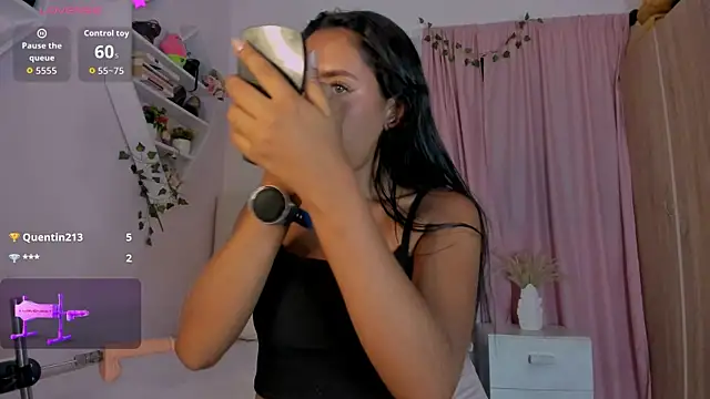 Snapshot of Emma_lorense22 chatting on September 11, 7:58 pm Emma lorense22 online show from September 11, 7:58 pm