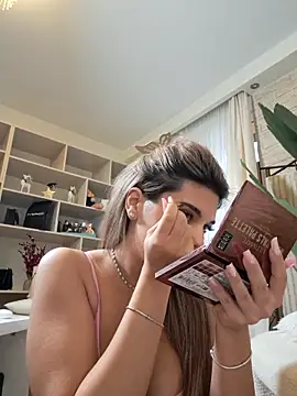 Bella Posh online show from December 23, 8:07 am