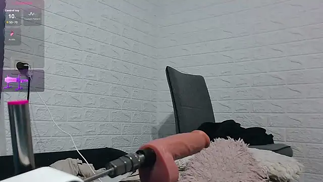 Ramona870 online show from April 19, 6:32 pm