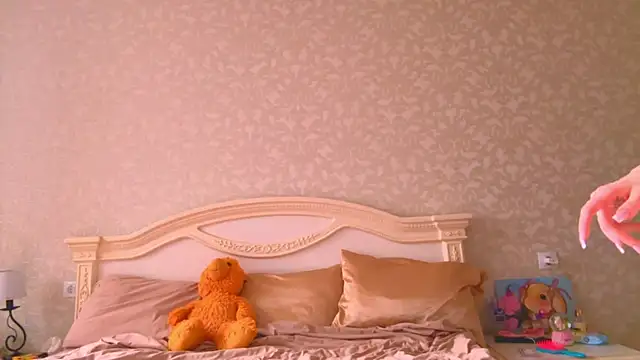  BunnyDollStella  online show from September 18, 5:50 am