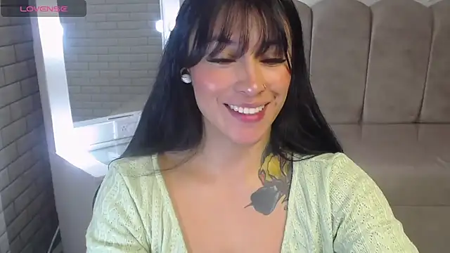 Isabella Collen v online show from April 23, 1:13 pm