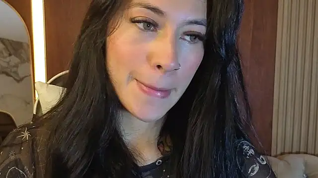 Isabella Collen v online show from July 9, 1:24 pm