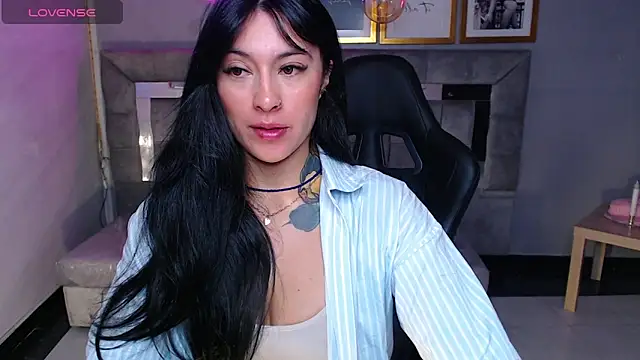 Snapshot of Isabella_Collen_v chatting on October 20, 1:14 pm Isabella Collen v online show from October 20, 1:14 pm